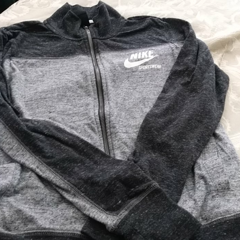 Jacket(Nike)